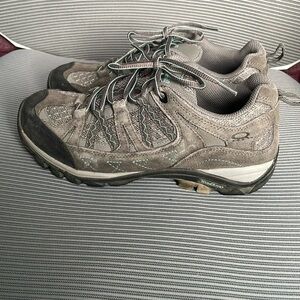 EC Women's WindRiver Hiking Shoes - Size 7